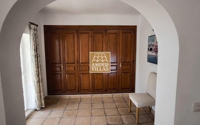 Beautiful and spacious Mediterranean villa with large terraces.